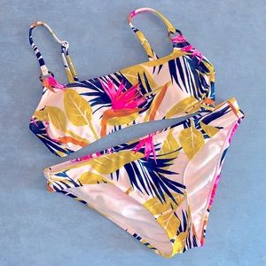Floral pink bikini set